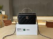 Chanel Vanity Top Handle Black Caviar 17cm - 1