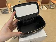 Chanel Vanity Top Handle Black Caviar 17cm - 5