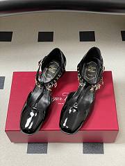 Roger Vivier Très Vivier Mary Jane Pumps patent Black  - 2