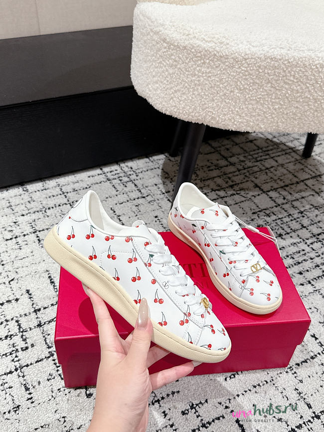 Valentino Garavani Royco Cherryfic-print Sneakers - 1