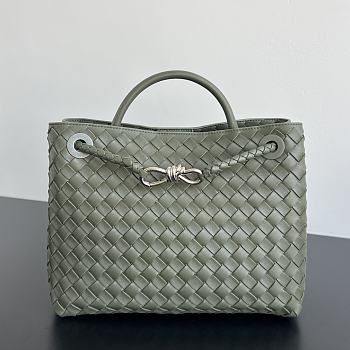 Bottega Veneta Medium Andiamo Green Bag - 32x25x11cm
