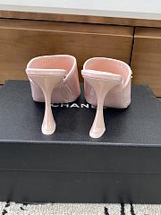 Chanel Patent Leather Mules With CC Logo In Pink 9cm - 3