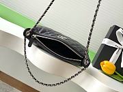 Chanel 25B Star Logo Mahjong Bag 21x12x5.5cm - 2