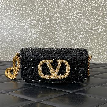 Valentino Garavani Small Locò Shoulder Bag Black 19x10.5x5cm
