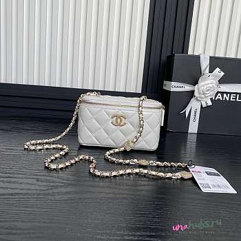 Chanel Vanity Box Shoulder Chain Bag Lambskin In 4 colors 17cm