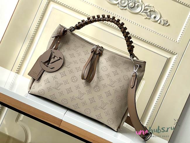 Louis Vuitton Beaubourg Hobo Mm Mahina Beige 32x26x17cm - 1
