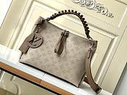 Louis Vuitton Beaubourg Hobo Mm Mahina Beige 32x26x17cm - 1