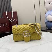 Gucci Marmont shoulder bag in mustard yellow 22x12.5x6cm - 1
