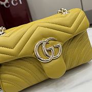 Gucci Marmont shoulder bag in mustard yellow 22x12.5x6cm - 2