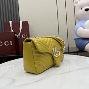 Gucci Marmont shoulder bag in mustard yellow 26cm - 5