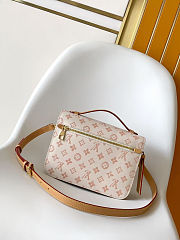 Louis Vuitton Pochette Métis MM 25x19x7cm - 3