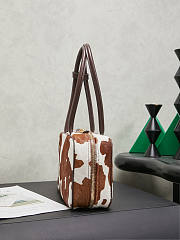 Miu Miu Beau Medium calf hair shoulder bag in white 29x17x9cm - 4