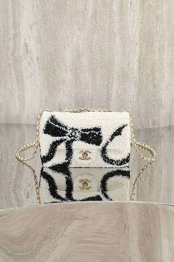 Chanel Flap Bag 20x14x7cm