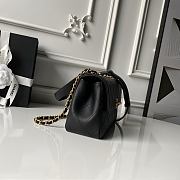 Chanel Flap Bag Black Lambskin Gold 25x16x8cm - 3