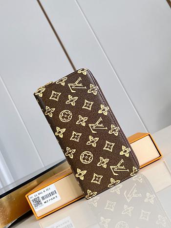 Louis Vuitton Zippy Wallet 19.5cm