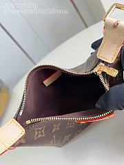 Louis Vuitton Pochette Hills 18.5x6.5x11cm - 4