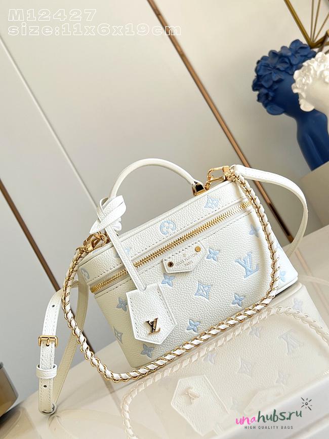 Louis Vuitton Vanity Chain Pouch White Blue 19x11x6cm - 1