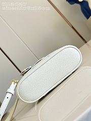 Louis Vuitton Vanity Chain Pouch White Blue 19x11x6cm - 2