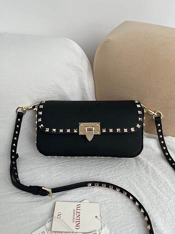 Valentino Garavani Rockstud Shoulder Bag black 24x12x6cm