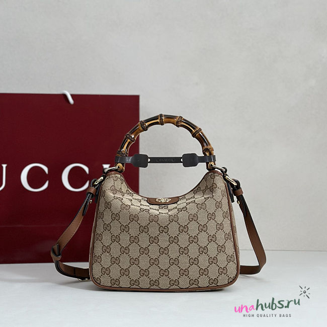 Gucci Diana GG Canvas Small tote bag in brown 25x15x5cm - 1