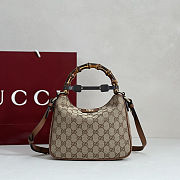 Gucci Diana GG Canvas Small tote bag in brown 25x15x5cm - 1