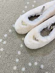 Prada Shearling Ballet Flats white - 4