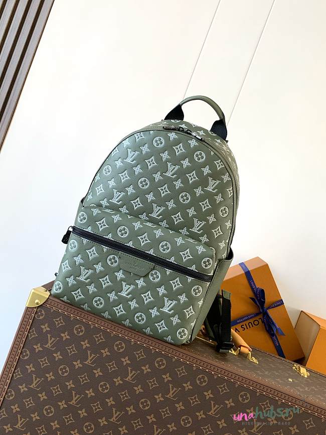 Louis Vuitton Discovery Backpack PM Olive Green 38x29x20cm - 1