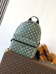 Louis Vuitton Discovery Backpack PM Olive Green 38x29x20cm - 1