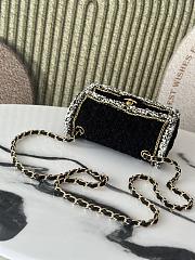 Chanel Flap Bag Black Tweed 20x13x7cm - 5