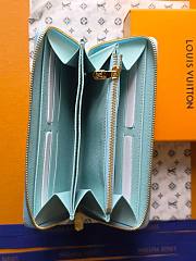 Louis Vuitton Blue Wallet 19cm - 4