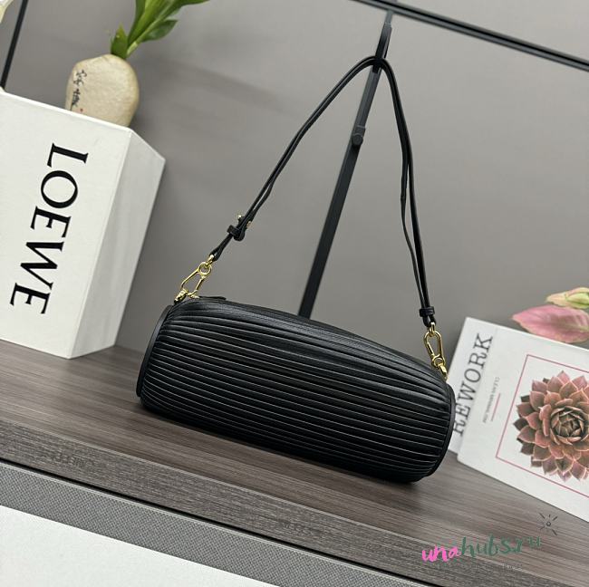Loewe Bracelet Pouch Black 25x10x10cm - 1