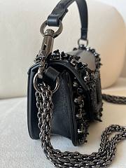 Valentino Garavani Small Locò Black Shoulder Bag 19x10.5x5cm - 3