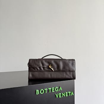 Bottega Veneta Andiamo Clutch Dark Brown 31x13x3cm