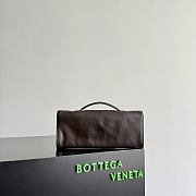 Bottega Veneta Andiamo Clutch Dark Brown 31x13x3cm - 4