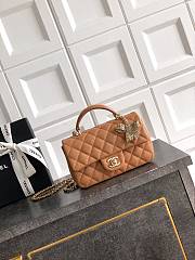 Chanel Classic bag with handle Caramel Lambskin 20x12x6cm - 1