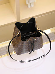 Louis Vuitton Neonoe Black Monogram 26x26x17.5cm - 3
