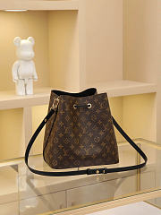 Louis Vuitton Neonoe Black Monogram 26x26x17.5cm - 2