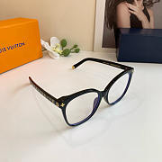 Louis Vuitton My Monogram Light Cat Eye Glasses In Black - 1
