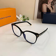 Louis Vuitton My Monogram Light Cat Eye Glasses In Black - 4