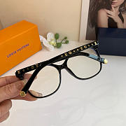 Louis Vuitton My Monogram Light Cat Eye Glasses In Black - 2
