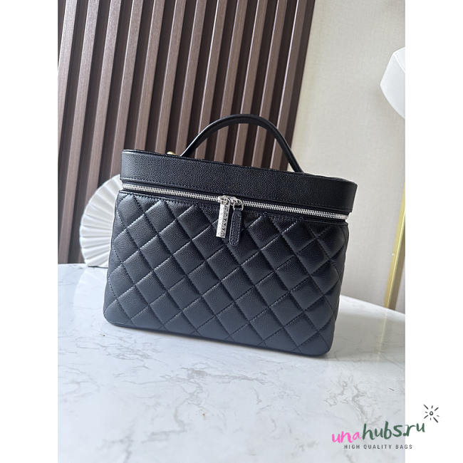Chanel Vanity Case in Black Caviar Silver Hardware 25x16x18cm - 1