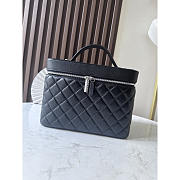 Chanel Vanity Case in Black Caviar Silver Hardware 25x16x18cm - 1