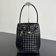 Bottega Veneta Andiamo Bucket Bag black 25x18.5x11cm - 1