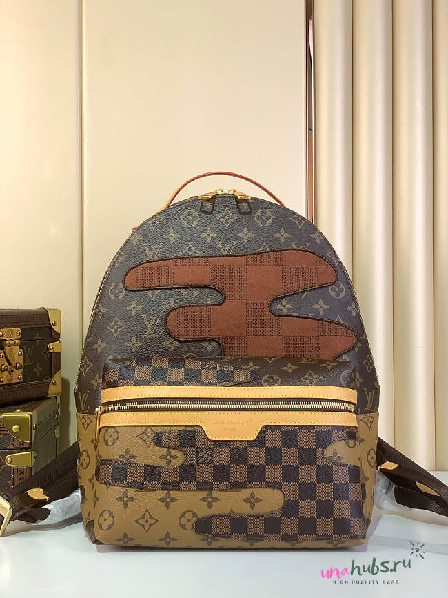 Louis Vuitton x Nigo Discovery Backpack 38x29x20cm - 1