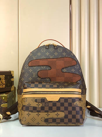 Louis Vuitton x Nigo Discovery Backpack 38x29x20cm