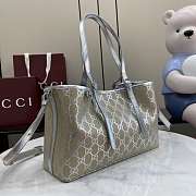 Gucci GG Emblem tote bag in silver fabric - 31x18.5x11.5cm - 5