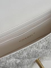 Chanel 25k Mini Flap Handle White Tweed 20x13x6cm - 5