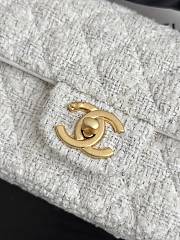 Chanel 25k Mini Flap Handle White Tweed 20x13x6cm - 4