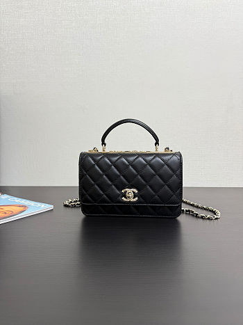 Chanel Woc Top Handle black Lambskin 19cm
