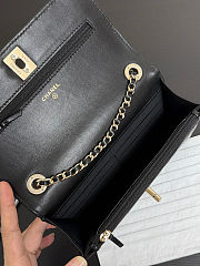 Chanel Woc Top Handle black Lambskin 19cm - 4
